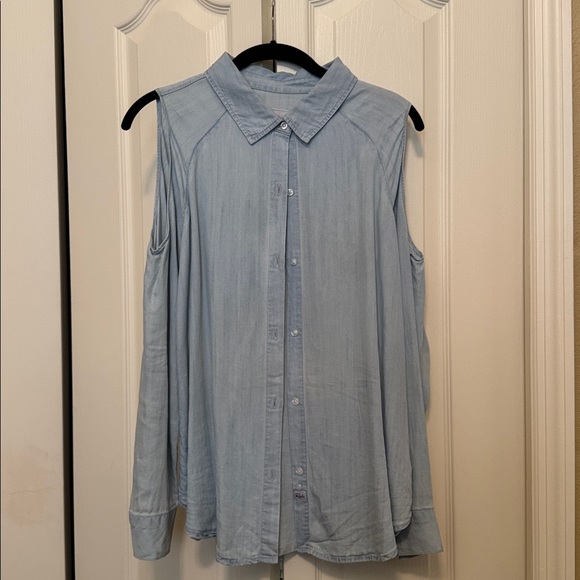 Rails Light Blue Casual cold shoulder blouse - Picture 1 of 4